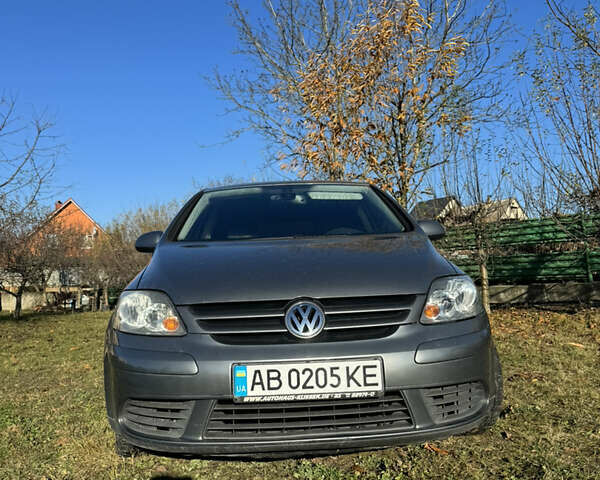 Серый Фольксваген Гольф Плюс, объемом двигателя 1.6 л и пробегом 202 тыс. км за 5250 $, фото 15 на Automoto.ua