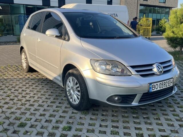 Сірий Фольксваген Golf Plus, об'ємом двигуна 1.6 л та пробігом 251 тис. км за 6400 $, фото 2 на Automoto.ua