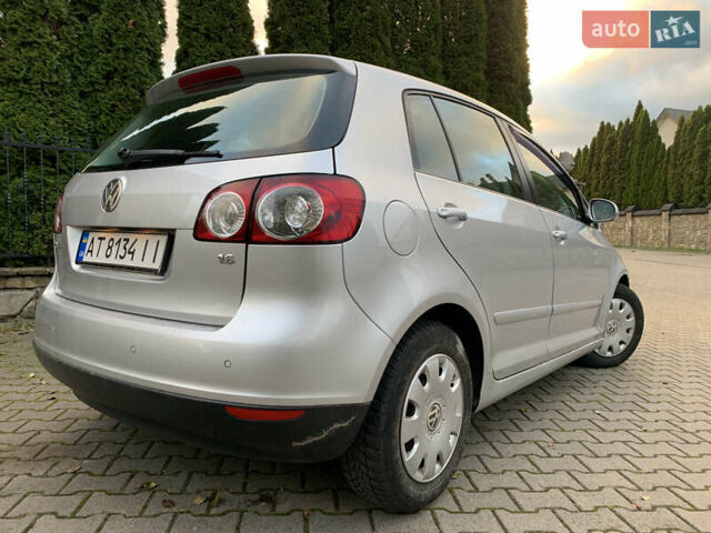 Серый Фольксваген Гольф Плюс, объемом двигателя 1.6 л и пробегом 200 тыс. км за 6850 $, фото 5 на Automoto.ua