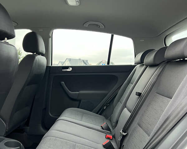 Серый Фольксваген Гольф Плюс, объемом двигателя 1.4 л и пробегом 251 тыс. км за 5150 $, фото 58 на Automoto.ua