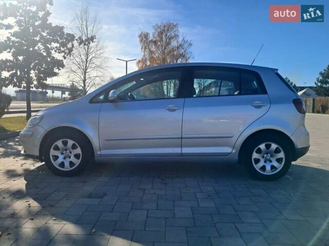Серый Фольксваген Гольф Плюс, объемом двигателя 1.6 л и пробегом 131 тыс. км за 6599 $, фото 11 на Automoto.ua