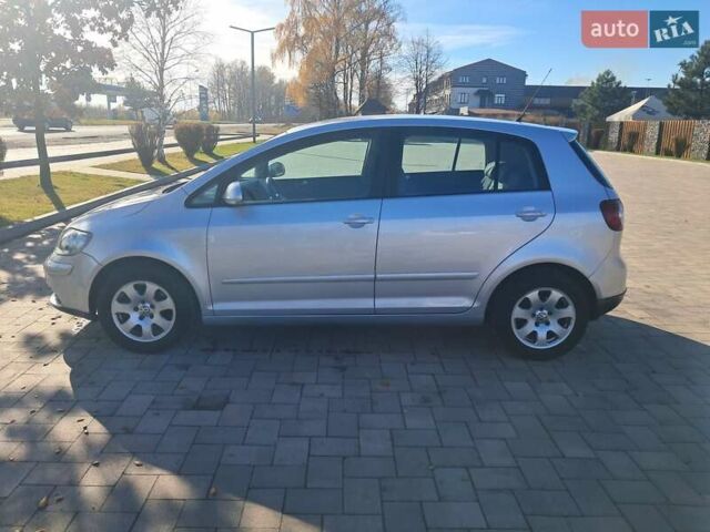 Серый Фольксваген Гольф Плюс, объемом двигателя 1.6 л и пробегом 131 тыс. км за 6599 $, фото 14 на Automoto.ua