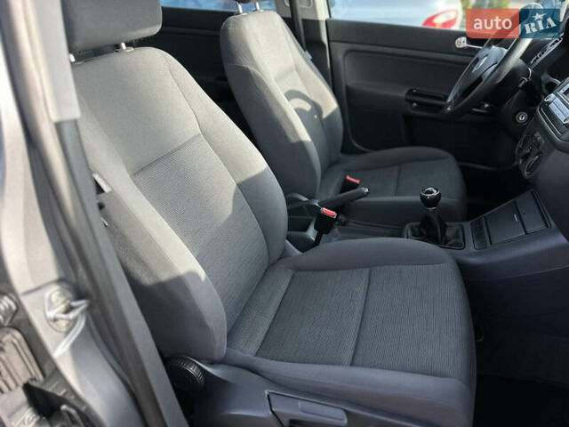 Серый Фольксваген Гольф Плюс, объемом двигателя 1.4 л и пробегом 208 тыс. км за 5500 $, фото 39 на Automoto.ua