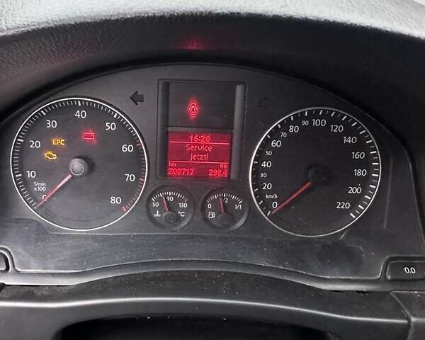 Серый Фольксваген Гольф Плюс, объемом двигателя 1.39 л и пробегом 208 тыс. км за 6000 $, фото 5 на Automoto.ua