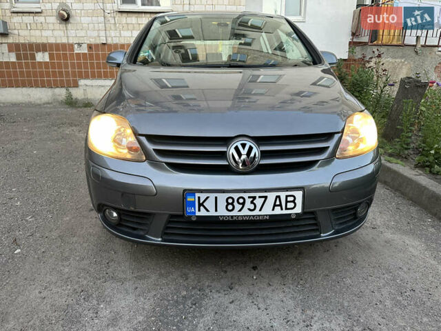 Сірий Фольксваген Golf Plus, об'ємом двигуна 1.6 л та пробігом 227 тис. км за 5400 $, фото 19 на Automoto.ua
