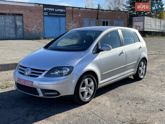 Серый Фольксваген Гольф Плюс, объемом двигателя 1.6 л и пробегом 218 тыс. км за 6300 $, фото 2 на Automoto.ua