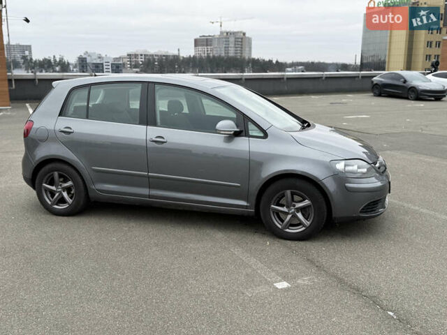 Серый Фольксваген Гольф Плюс, объемом двигателя 1.97 л и пробегом 182 тыс. км за 6900 $, фото 3 на Automoto.ua