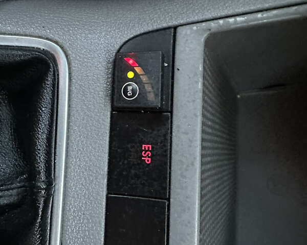Сірий Фольксваген Golf Plus, об'ємом двигуна 1.6 л та пробігом 227 тис. км за 5400 $, фото 21 на Automoto.ua
