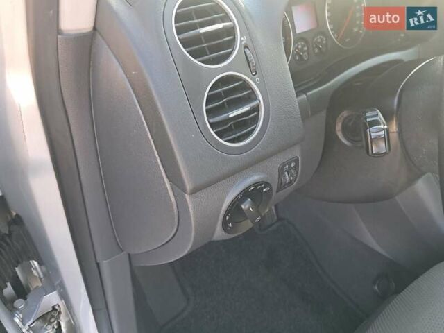 Серый Фольксваген Гольф Плюс, объемом двигателя 1.6 л и пробегом 131 тыс. км за 6599 $, фото 19 на Automoto.ua