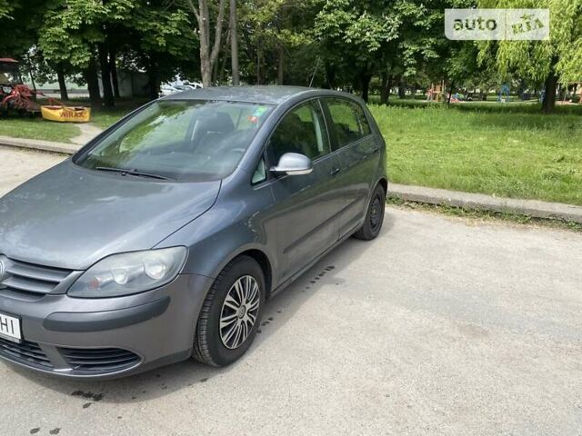 Сірий Фольксваген Golf Plus, об'ємом двигуна 1.6 л та пробігом 196 тис. км за 5100 $, фото 2 на Automoto.ua