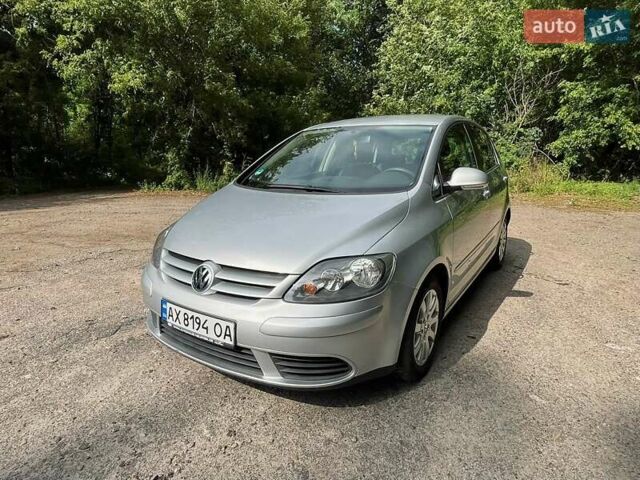 Сірий Фольксваген Golf Plus, об'ємом двигуна 1.6 л та пробігом 199 тис. км за 6500 $, фото 39 на Automoto.ua