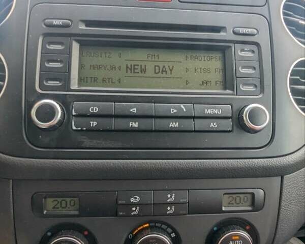 Сірий Фольксваген Golf Plus, об'ємом двигуна 1.6 л та пробігом 179 тис. км за 6395 $, фото 13 на Automoto.ua