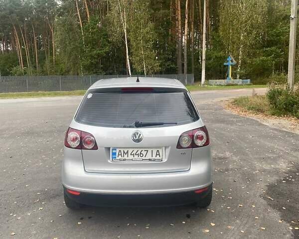Серый Фольксваген Гольф Плюс, объемом двигателя 1.6 л и пробегом 231 тыс. км за 5500 $, фото 5 на Automoto.ua
