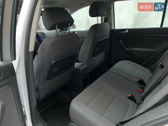 Серый Фольксваген Гольф Плюс, объемом двигателя 1.6 л и пробегом 200 тыс. км за 7200 $, фото 29 на Automoto.ua