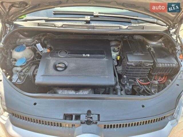 Серый Фольксваген Гольф Плюс, объемом двигателя 1.4 л и пробегом 268 тыс. км за 5850 $, фото 4 на Automoto.ua