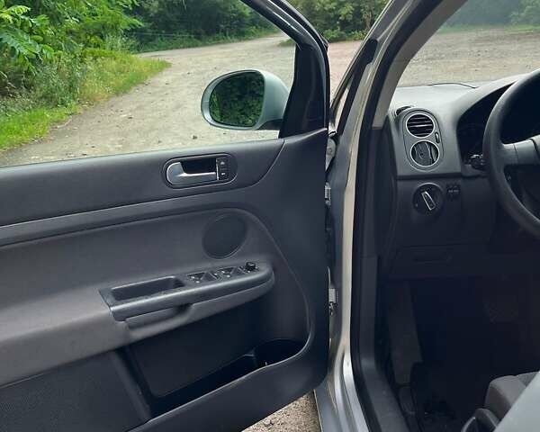 Сірий Фольксваген Golf Plus, об'ємом двигуна 1.6 л та пробігом 199 тис. км за 6500 $, фото 5 на Automoto.ua