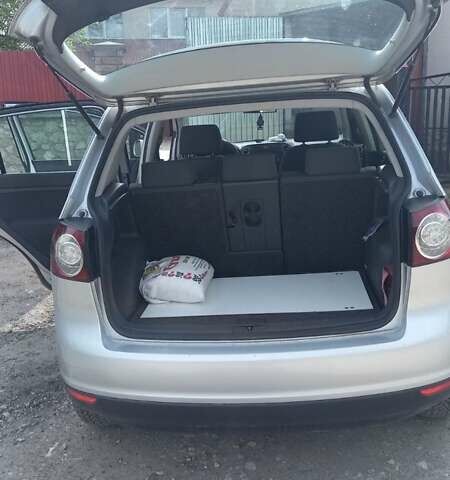 Сірий Фольксваген Golf Plus, об'ємом двигуна 1.9 л та пробігом 198 тис. км за 6500 $, фото 4 на Automoto.ua