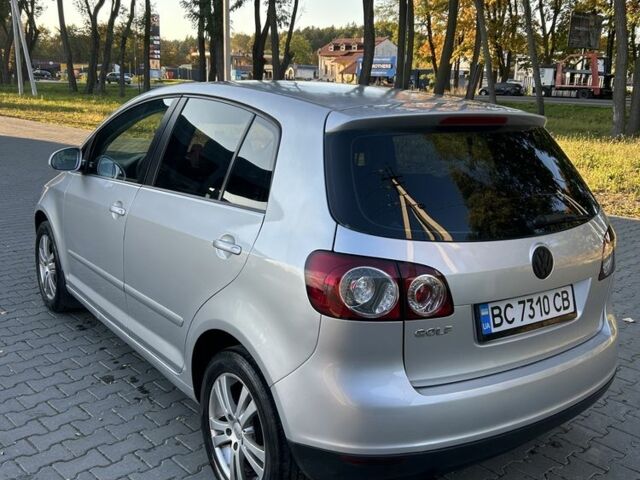 Серый Фольксваген Гольф Плюс, объемом двигателя 1.4 л и пробегом 239 тыс. км за 6000 $, фото 3 на Automoto.ua