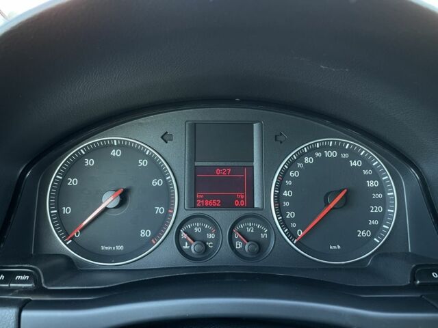 Серый Фольксваген Гольф Плюс, объемом двигателя 1.6 л и пробегом 218 тыс. км за 6300 $, фото 7 на Automoto.ua