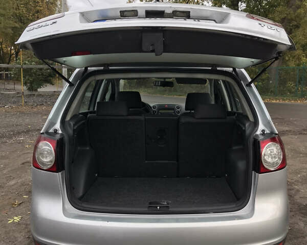 Сірий Фольксваген Golf Plus, об'ємом двигуна 1.9 л та пробігом 220 тис. км за 5450 $, фото 6 на Automoto.ua