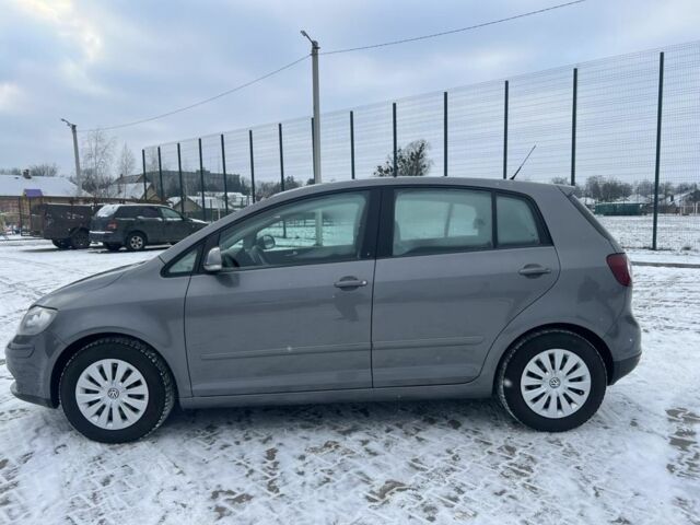 Серый Фольксваген Гольф Плюс, объемом двигателя 1.6 л и пробегом 215 тыс. км за 5700 $, фото 3 на Automoto.ua