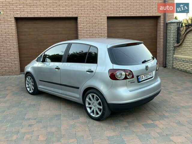 Сірий Фольксваген Golf Plus, об'ємом двигуна 1.6 л та пробігом 243 тис. км за 5200 $, фото 25 на Automoto.ua