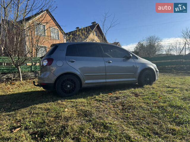 Серый Фольксваген Гольф Плюс, объемом двигателя 1.6 л и пробегом 202 тыс. км за 5250 $, фото 7 на Automoto.ua