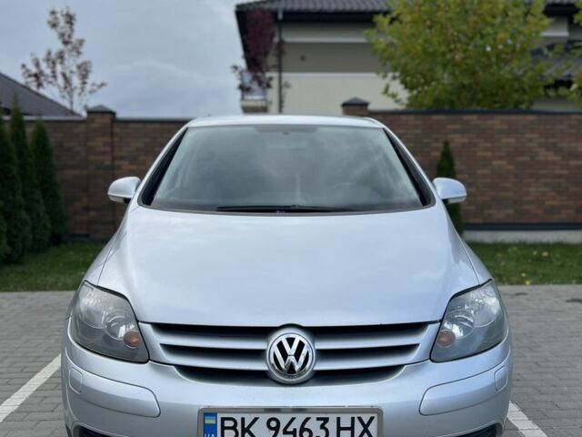 Фольксваген Гольф Плюс 2005 в Виннице на Automoto.ua Серый Фольксваген Гольф Плюс, объемом двигателя 2 л и пробегом 325 тыс. км за 6700 $, фото 2 на Automoto.ua