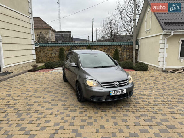 Серый Фольксваген Гольф Плюс, объемом двигателя 1.6 л и пробегом 209 тыс. км за 5200 $, фото 17 на Automoto.ua
