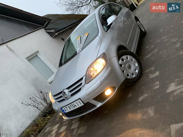 Серый Фольксваген Гольф Плюс, объемом двигателя 1.6 л и пробегом 200 тыс. км за 7200 $, фото 3 на Automoto.ua