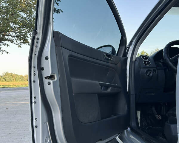 Сірий Фольксваген Golf Plus, об'ємом двигуна 1.9 л та пробігом 175 тис. км за 6300 $, фото 2 на Automoto.ua