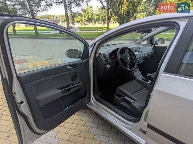 Сірий Фольксваген Golf Plus, об'ємом двигуна 1.6 л та пробігом 179 тис. км за 6395 $, фото 10 на Automoto.ua
