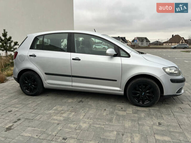 Серый Фольксваген Гольф Плюс, объемом двигателя 1.4 л и пробегом 251 тыс. км за 5150 $, фото 21 на Automoto.ua