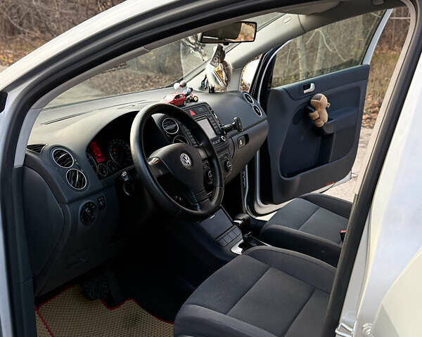 Сірий Фольксваген Golf Plus, об'ємом двигуна 1.6 л та пробігом 229 тис. км за 7300 $, фото 6 на Automoto.ua
