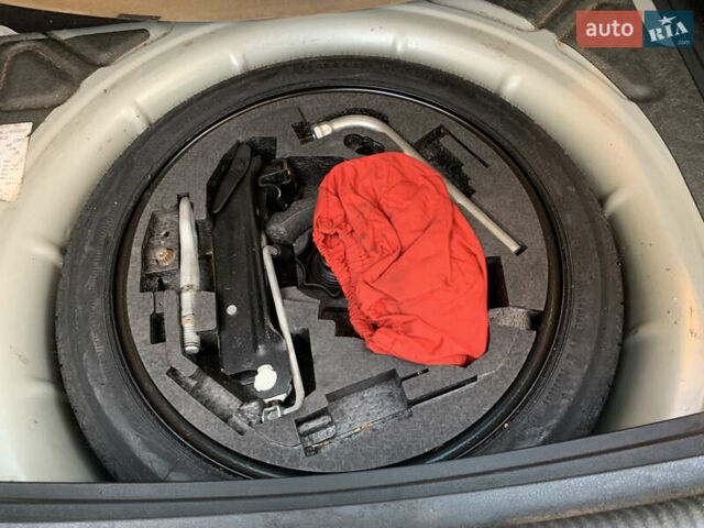 Серый Фольксваген Гольф Плюс, объемом двигателя 1.6 л и пробегом 200 тыс. км за 6850 $, фото 33 на Automoto.ua