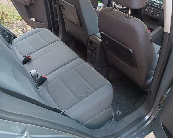 Сірий Фольксваген Golf Plus, об'ємом двигуна 1.97 л та пробігом 299 тис. км за 5233 $, фото 6 на Automoto.ua