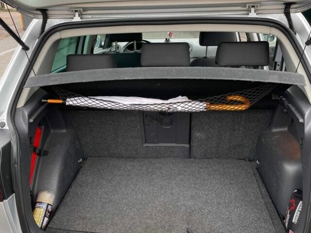 Серый Фольксваген Гольф Плюс, объемом двигателя 1.4 л и пробегом 270 тыс. км за 5100 $, фото 5 на Automoto.ua