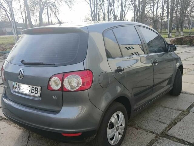 Серый Фольксваген Гольф Плюс, объемом двигателя 1.7 л и пробегом 268 тыс. км за 5400 $, фото 3 на Automoto.ua