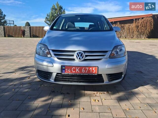 Серый Фольксваген Гольф Плюс, объемом двигателя 1.6 л и пробегом 131 тыс. км за 6599 $, фото 7 на Automoto.ua