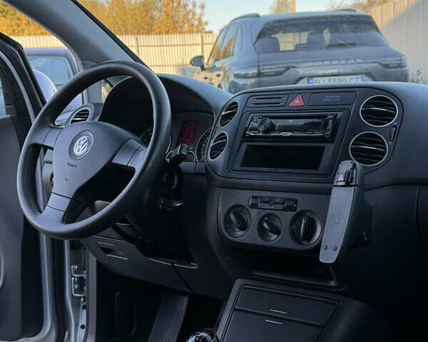 Сірий Фольксваген Golf Plus, об'ємом двигуна 1.6 л та пробігом 204 тис. км за 5350 $, фото 26 на Automoto.ua