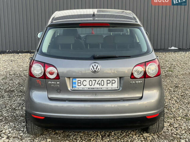 Серый Фольксваген Гольф Плюс, объемом двигателя 1.6 л и пробегом 261 тыс. км за 6550 $, фото 10 на Automoto.ua