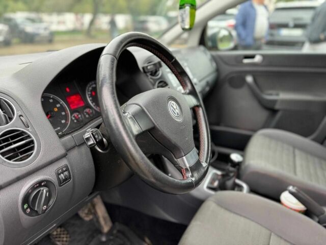 Серый Фольксваген Гольф Плюс, объемом двигателя 1.6 л и пробегом 232 тыс. км за 5900 $, фото 15 на Automoto.ua