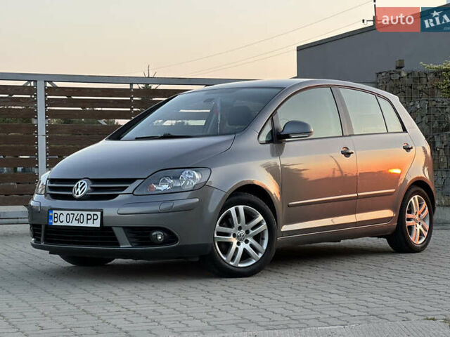 Сірий Фольксваген Golf Plus, об'ємом двигуна 1.6 л та пробігом 260 тис. км за 6799 $, фото 3 на Automoto.ua