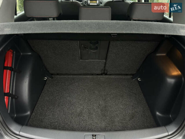 Сірий Фольксваген Golf Plus, об'ємом двигуна 1.6 л та пробігом 202 тис. км за 6500 $, фото 43 на Automoto.ua
