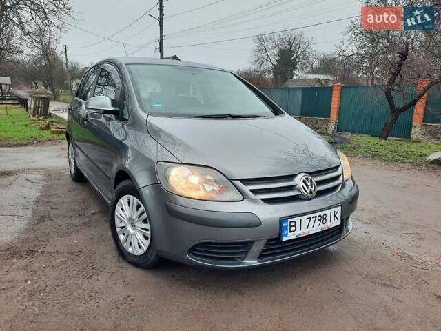 Сірий Фольксваген Golf Plus, об'ємом двигуна 1.6 л та пробігом 213 тис. км за 6750 $, фото 116 на Automoto.ua