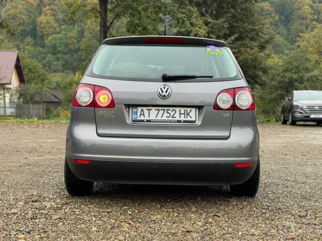 Серый Фольксваген Гольф Плюс, объемом двигателя 1.6 л и пробегом 232 тыс. км за 5900 $, фото 4 на Automoto.ua