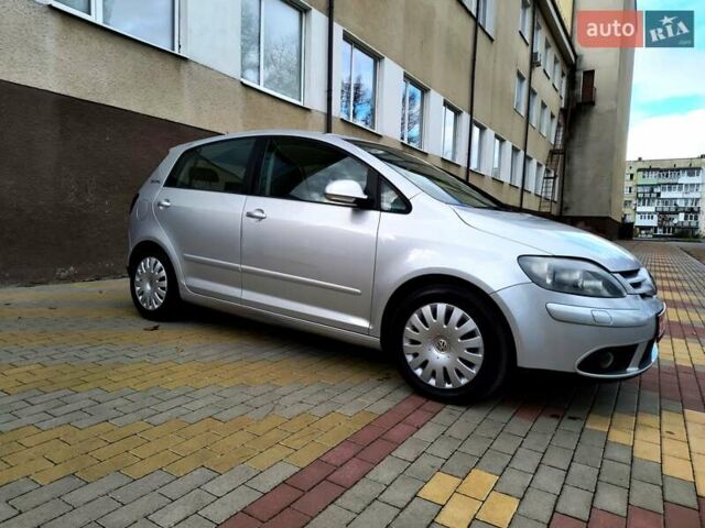 Сірий Фольксваген Golf Plus, об'ємом двигуна 1.4 л та пробігом 247 тис. км за 5100 $, фото 19 на Automoto.ua