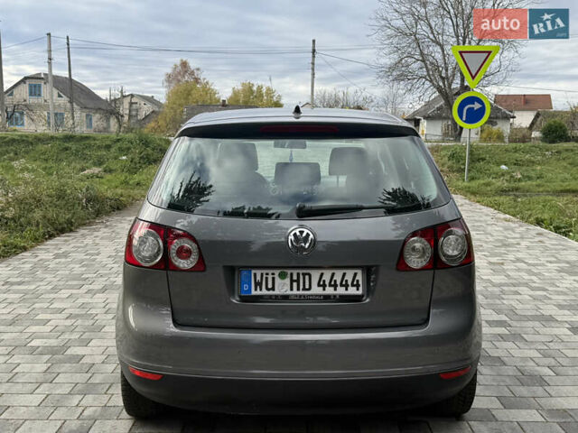 Серый Фольксваген Гольф Плюс, объемом двигателя 1.6 л и пробегом 212 тыс. км за 5550 $, фото 2 на Automoto.ua