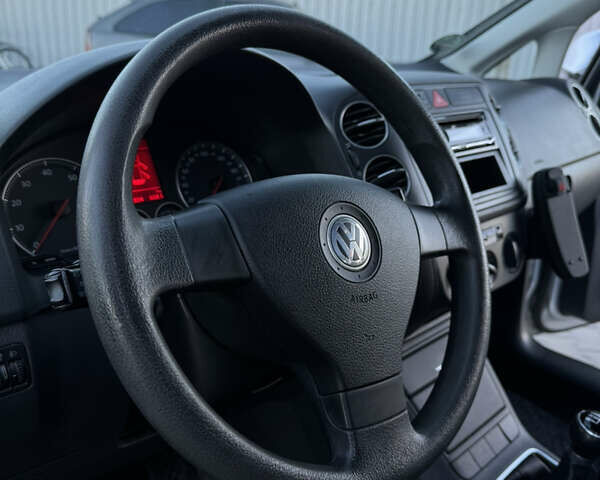 Сірий Фольксваген Golf Plus, об'ємом двигуна 1.6 л та пробігом 204 тис. км за 5350 $, фото 35 на Automoto.ua