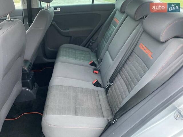 Серый Фольксваген Гольф Плюс, объемом двигателя 1.9 л и пробегом 216 тыс. км за 2950 $, фото 13 на Automoto.ua